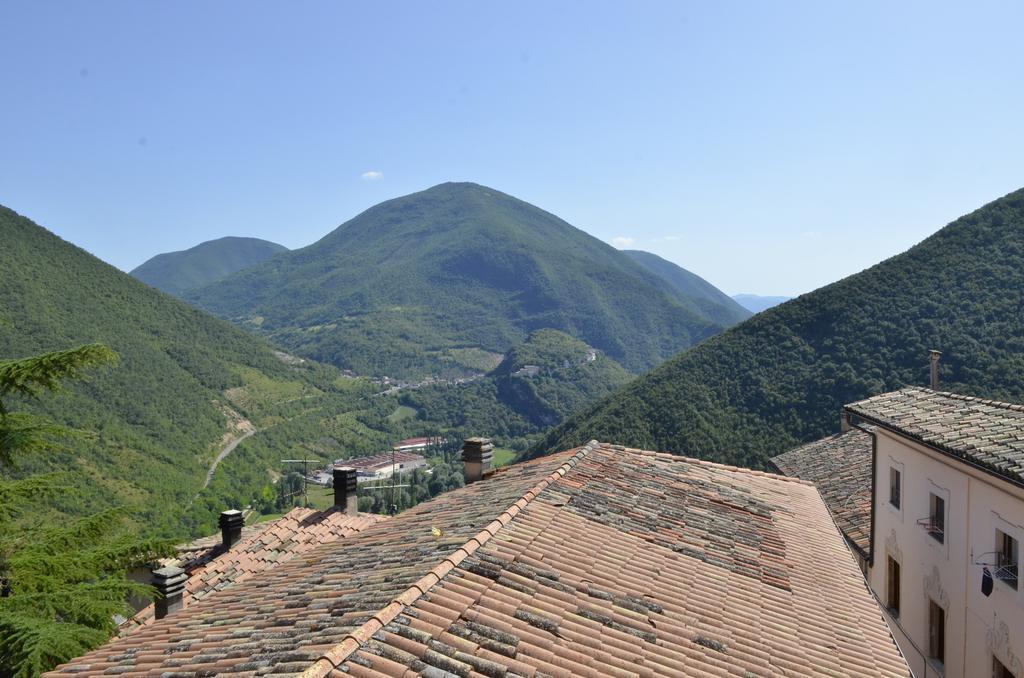 Willa La Torre Del Cerreto Cerreto di Spoleto Zewnętrze zdjęcie